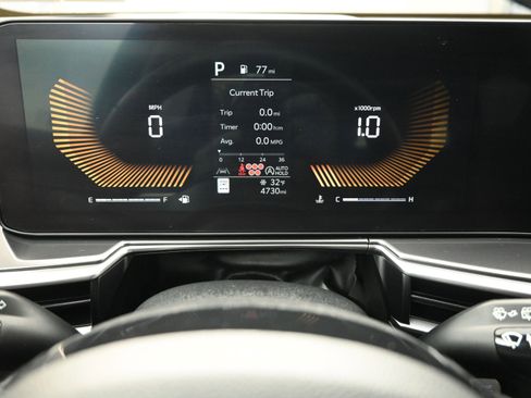 Used 2025 Kia Sorento S image 12