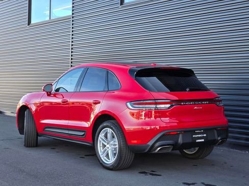 Used 2026 Porsche Macan image 3
