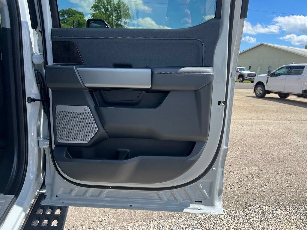 New 2026 Ford F250 Lariat w/ Tremor Off-Road Package AWD/4WD image 19