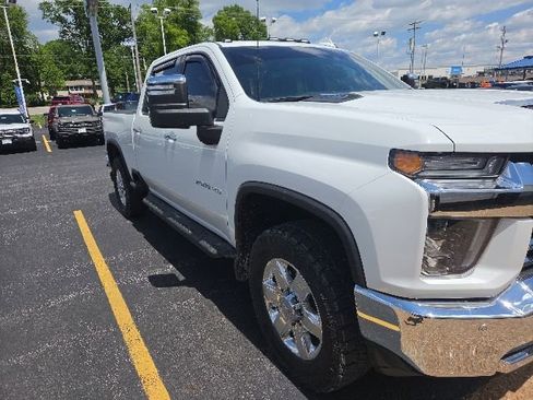 Used 2021 Chevrolet Silverado 2500 LTZ w/ LTZ Plus Package AWD/4WD image 10