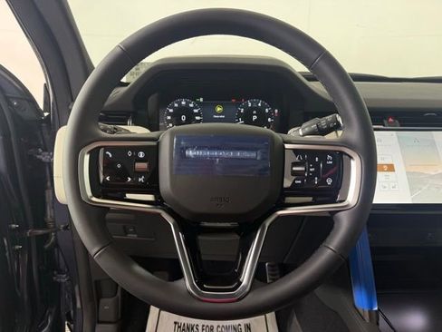 New 2025 Land Rover Discovery Sport Dynamic SE image 36