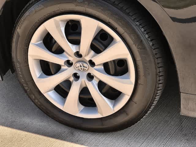 Used 2024 Toyota Corolla LE FWD image 9