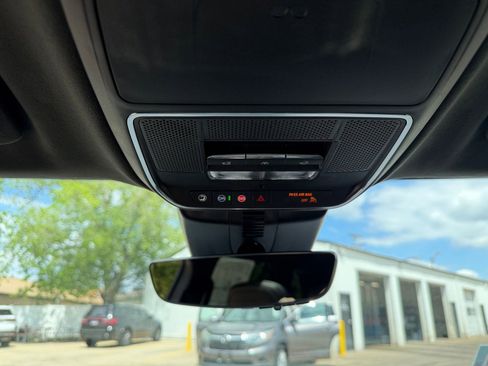 New 2026 GMC Acadia Denali Ultimate w/ LPO, Floor Liner Package AWD/4WD image 23