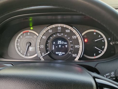 Used 2017 Honda Accord Touring image 26