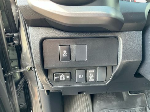 Used 2023 Toyota Tacoma TRD Sport w/ Black Out Package (TMS) AWD/4WD image 20