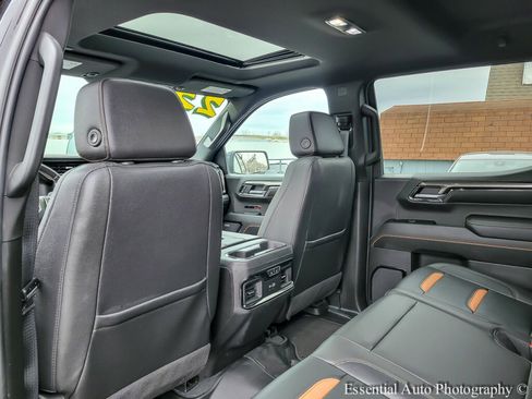 Used 2022 GMC Sierra 1500 AT4 w/ AT4 Preferred Package image 14