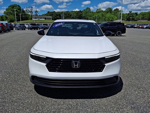 Certified 2025 Honda Accord Sport image 2
