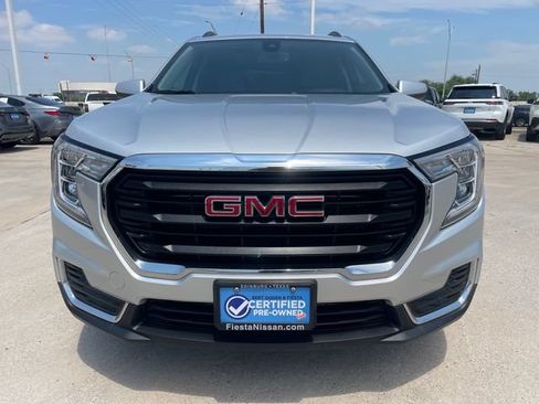 Used 2022 GMC Terrain SLE w/ Driver Convenience Package FWD image 8