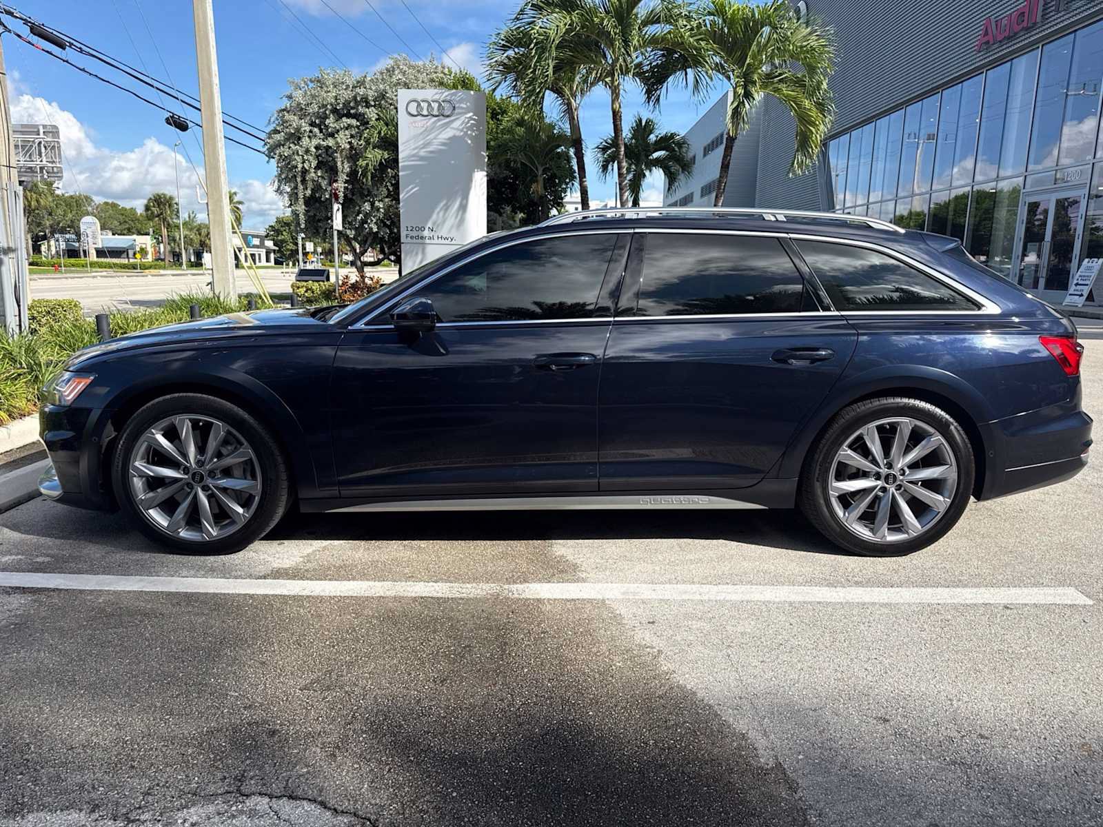 Used 2025 Audi A6 3.0T allroad Prestige AWD/4WD image 2