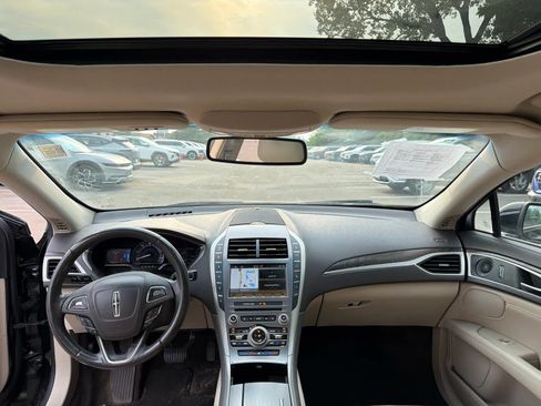 Used 2018 Lincoln MKZ Reserve w/ Technology Package FWD image 7