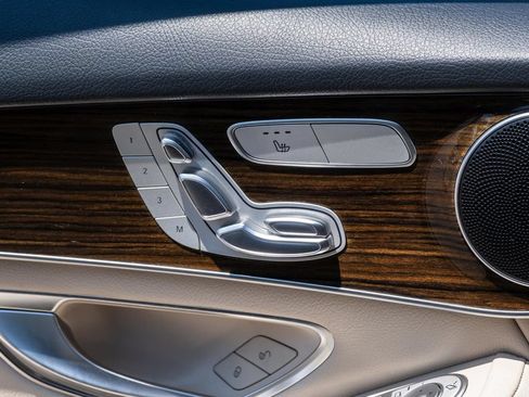 Used 2019 Mercedes-Benz GLC 300 image 13