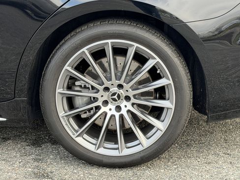 Certified 2025 Mercedes-Benz S 580 4MATIC Sedan image 15