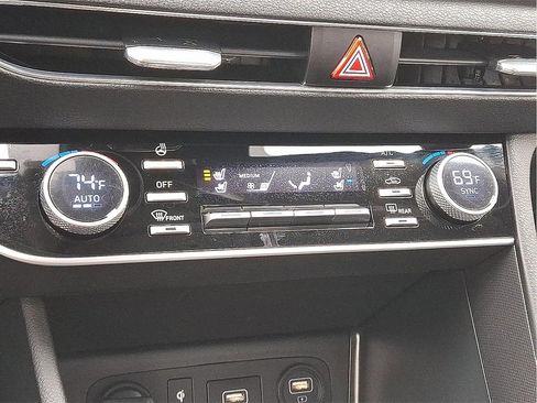 Used 2023 Hyundai Sonata Limited image 17