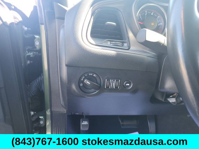 Used 2023 Dodge Challenger SXT RWD image 17