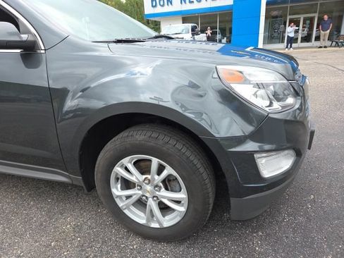 Used 2017 Chevrolet Equinox LT w/ Convenience Package FWD image 9