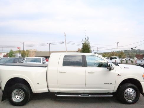 Used 2024 RAM 3500 Limited w/ Towing Technology Group AWD/4WD image 6