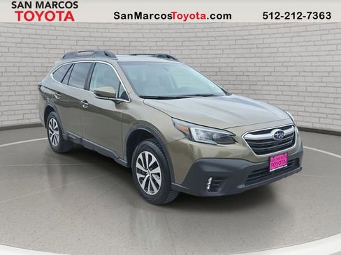 Used 2021 Subaru Outback Premium image 3