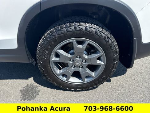 Used 2025 Honda Passport TrailSport image 26