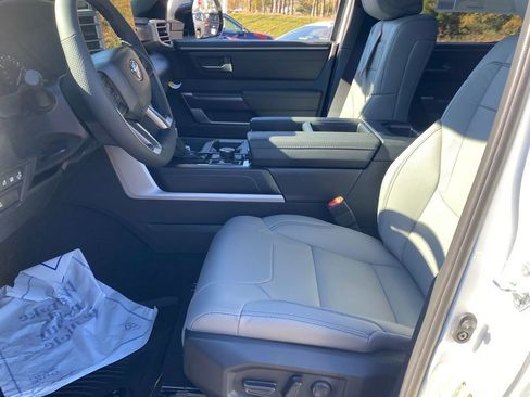 New 2026 Toyota Tundra SR5 image 6