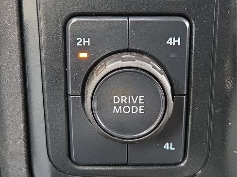 Certified 2024 Ford F250 XLT image 17