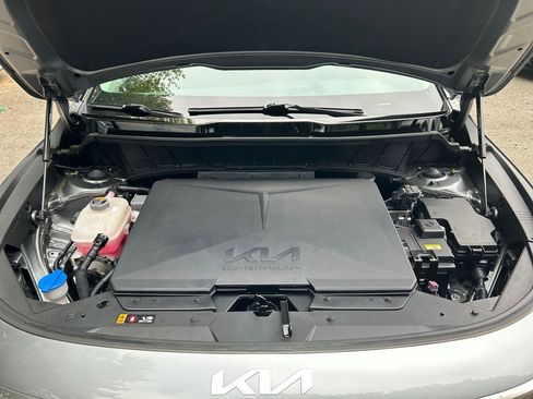 Used 2023 Kia Niro Wind FWD image 29