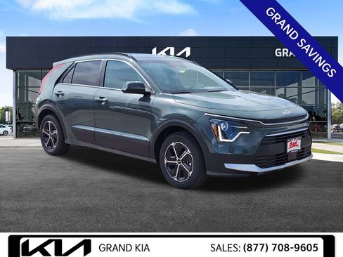 New 2025 Kia Niro EX image 2