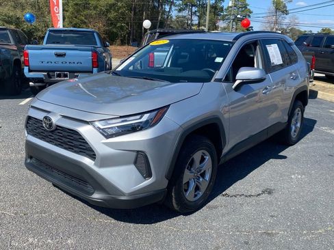 Used 2023 Toyota RAV4 XLE w/ Convenience Package image 2