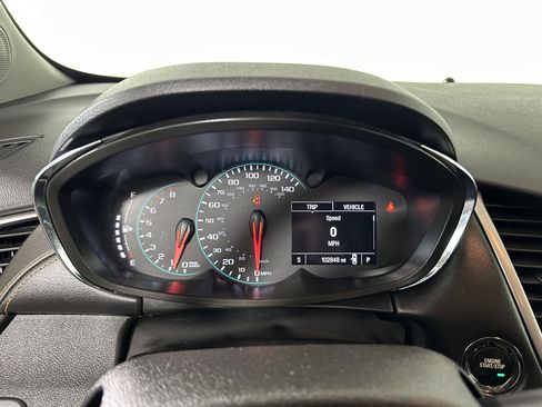 Used 2018 Chevrolet Trax LT w/ LT Convenience Package FWD image 16
