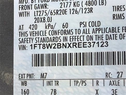 Used 2024 Ford F250 Platinum w/ FX4 Off-Road Package image 32