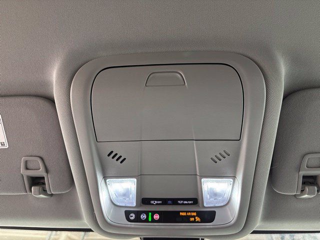 Used 2024 GMC Terrain SLE FWD image 57