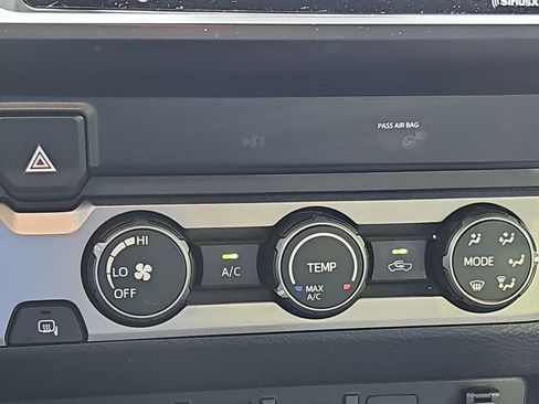 Used 2022 Toyota Tacoma SR w/ SR Convenience Package image 25