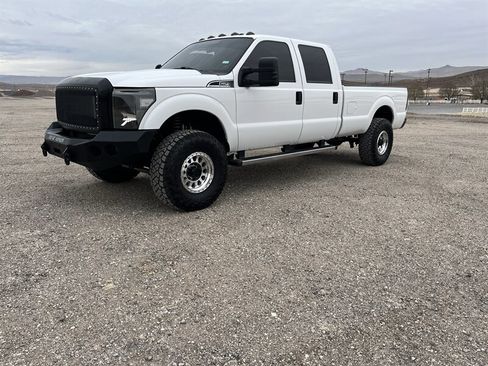 Used 2015 Ford F250 XLT image 4