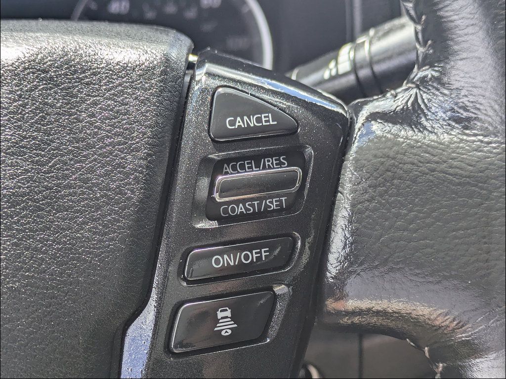 Used 2024 Nissan Frontier SV w/ Technology Package RWD image 24