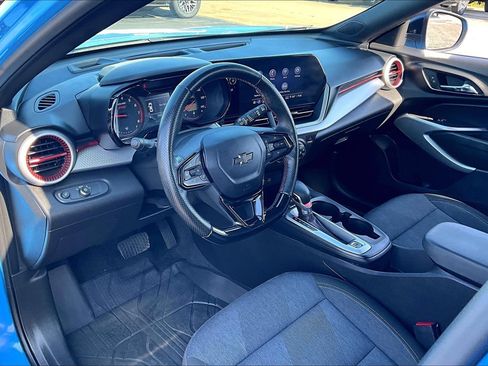 Used 2024 Chevrolet Trax RS w/ Driver Confidence Package FWD image 13