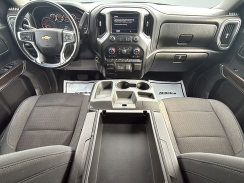 Used 2019 Chevrolet Silverado 1500 LT w/ All-Star Edition AWD/4WD image 43