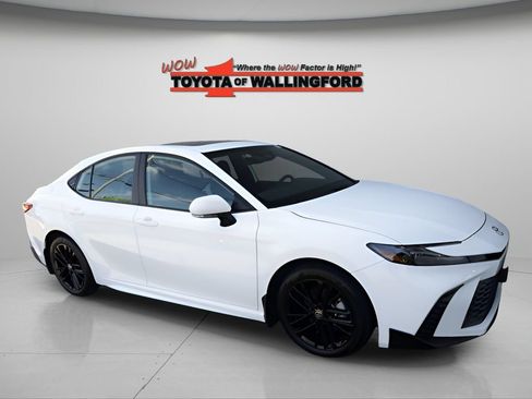 Used 2026 Toyota Camry SE w/ Convenience Package AWD/4WD image 14