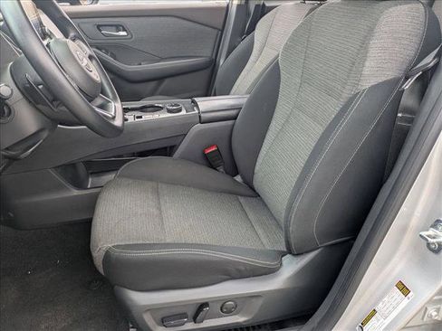 Used 2023 Nissan Rogue SV image 13