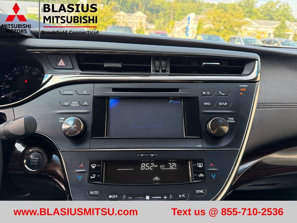 Used 2013 Toyota Avalon XLE FWD image 22