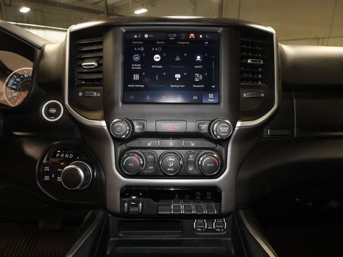 Used 2022 RAM 1500 Big Horn AWD/4WD image 10