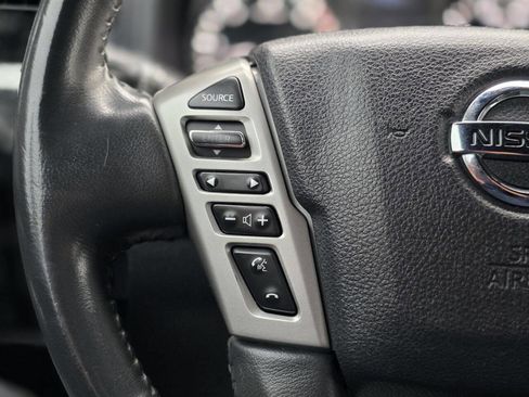 Used 2018 Nissan Titan SL w/ Midnight Edition image 37