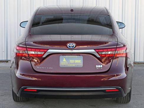 Used 2018 Toyota Avalon XLE Premium image 52