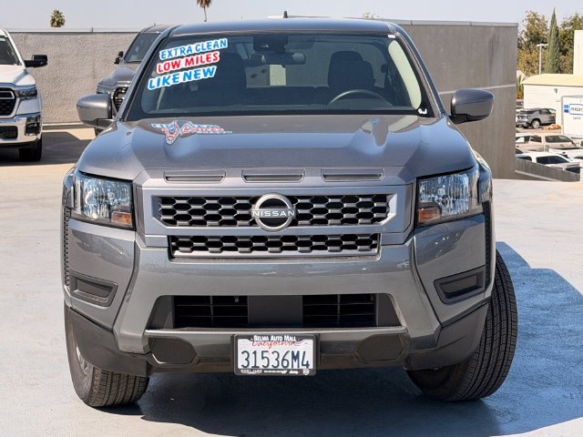 Used 2025 Nissan Frontier SV RWD image 3