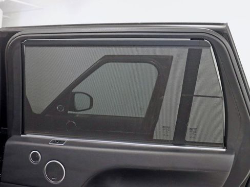 Used 2017 Land Rover Range Rover Long Wheelbase Supercharged image 38