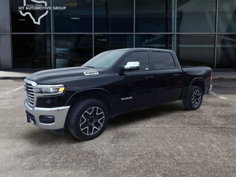 Used 2025 RAM 1500 Laramie image 8