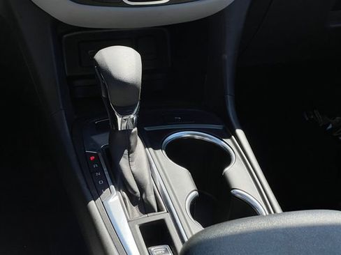 Used 2024 Chevrolet Equinox LT image 17