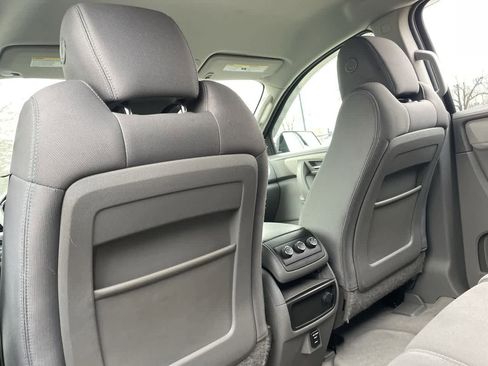 Used 2016 Chevrolet Traverse LS image 20