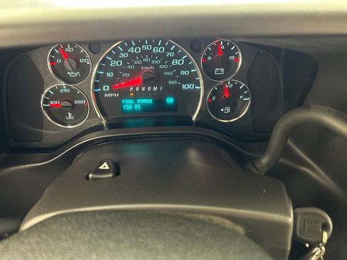 Used 2025 Chevrolet Express 2500 LT w/ LT Preferred Equipment Group RWD image 12