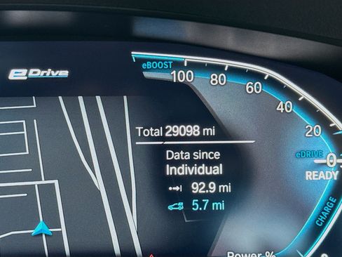 Used 2023 BMW 530e w/ Convenience Package RWD image 8