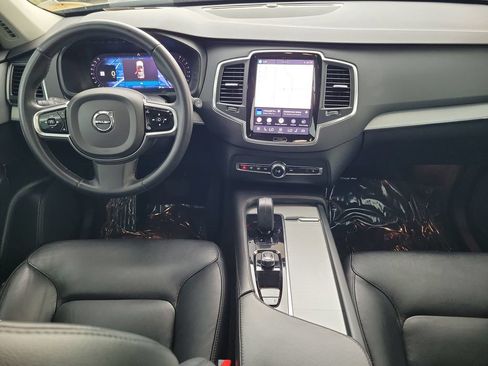 Used 2023 Volvo XC90 B5 Core AWD/4WD image 15