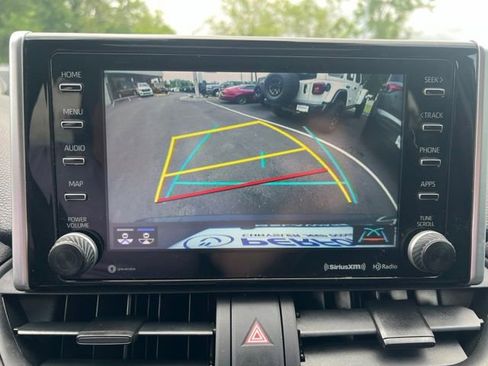 Used 2021 Toyota RAV4 XLE w/ Convenience Package AWD/4WD image 15